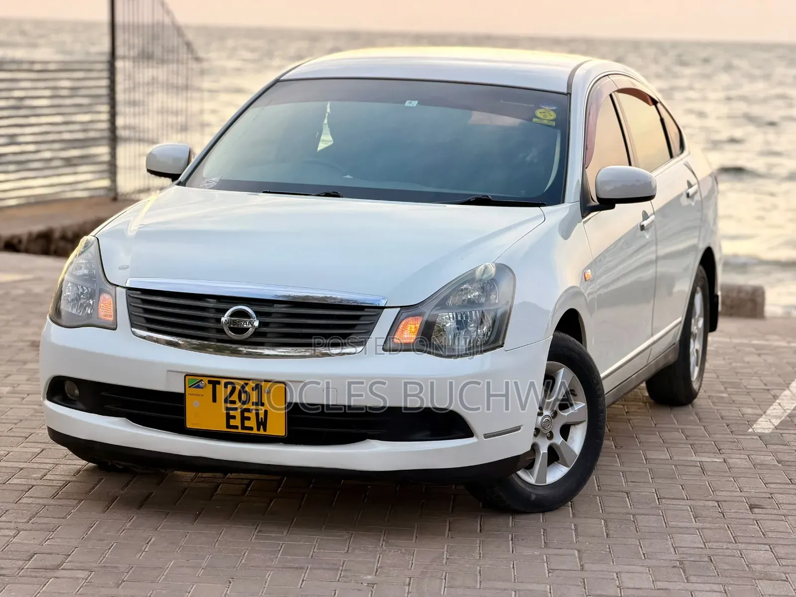Nissan Bluebird 2017 White