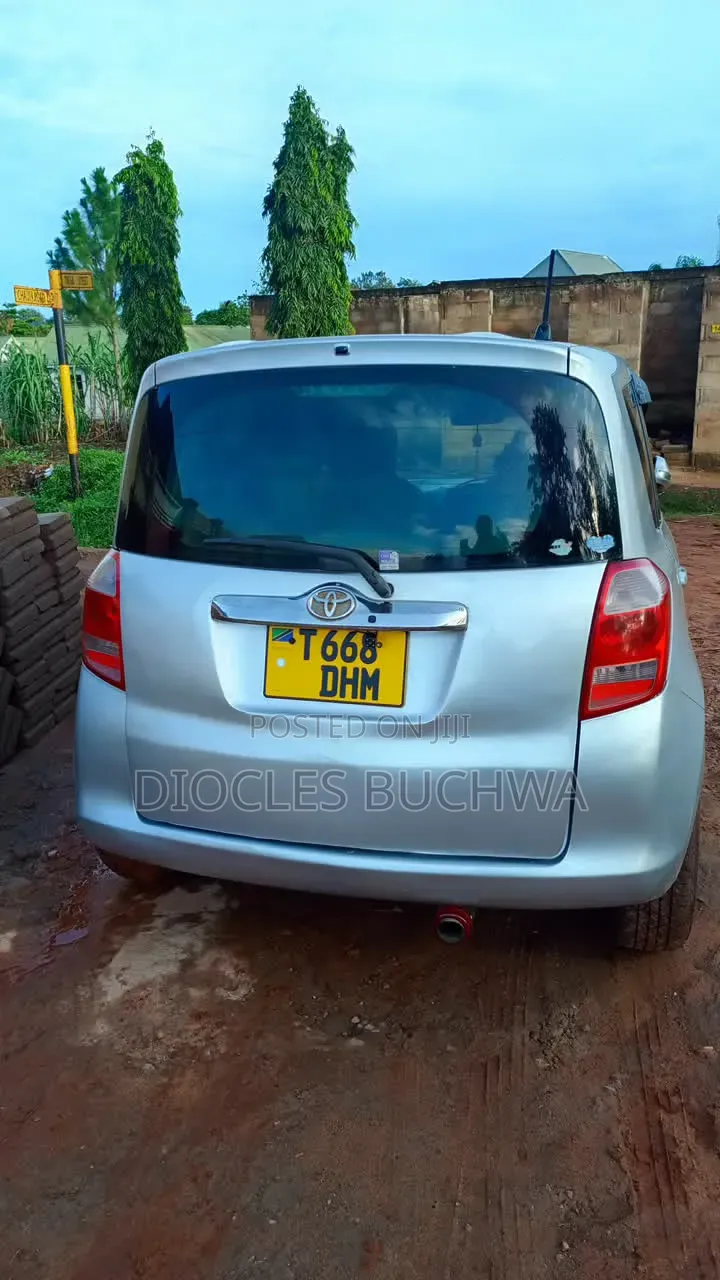 Toyota Ractis 1.5 AWD 2006 White