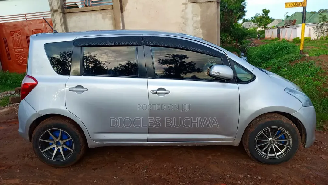 Toyota Ractis 1.5 AWD 2006 White