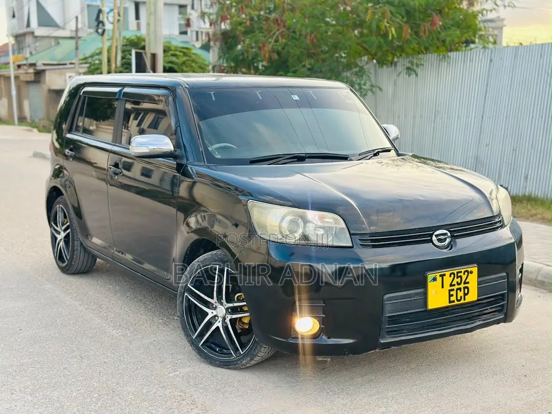 Toyota Corolla Rumion Hatchback 1.8 FWD 2007 Black
