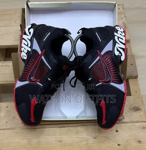 Men's Leather Sneakers Shoes in Nike Classic Design