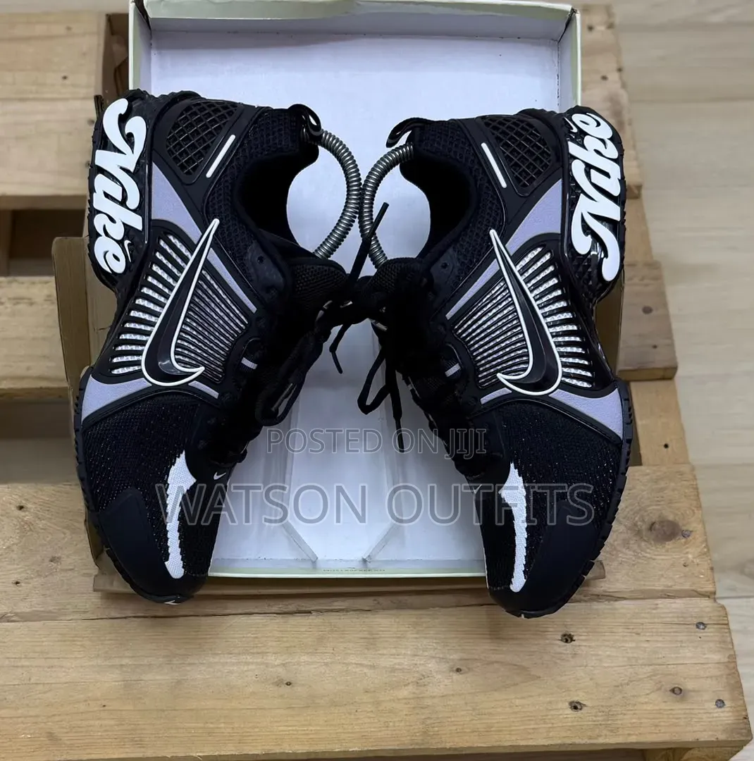 Men's Leather Sneakers Shoes in Nike Classic Design