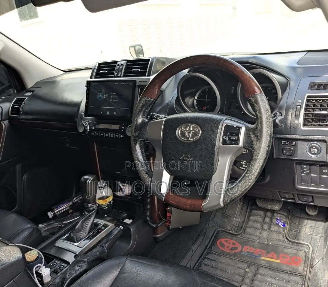 Toyota Land Cruiser Prado 2015 Black