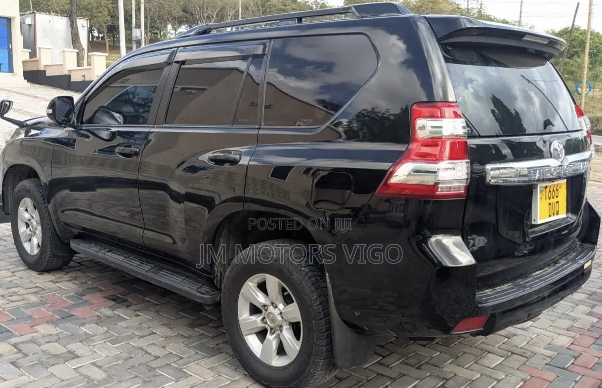 Toyota Land Cruiser Prado 2015 Black