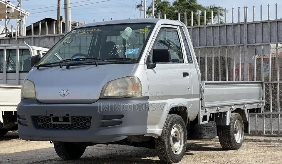 Toyota TOWNACE Pick-Up Silver