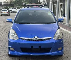 Toyota Wish 2005 Blue