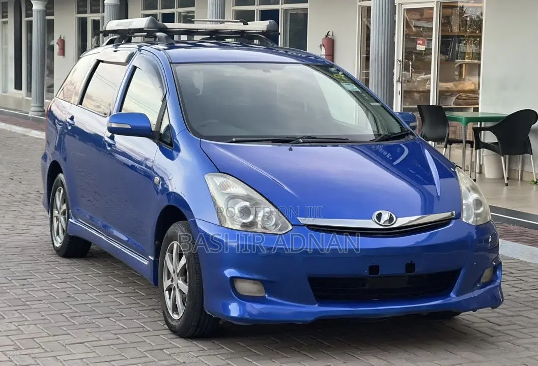 Toyota Wish 2005 Blue
