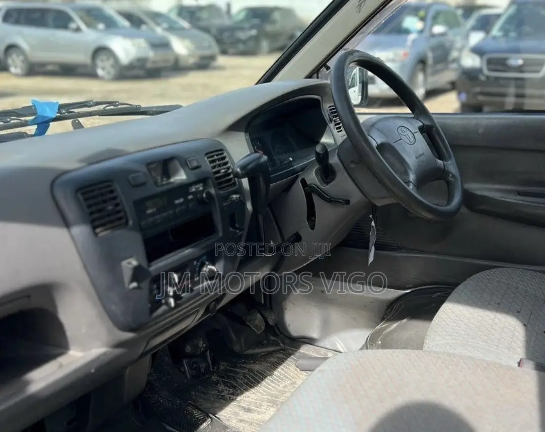 Toyota TOWNACE Pick-Up Silver