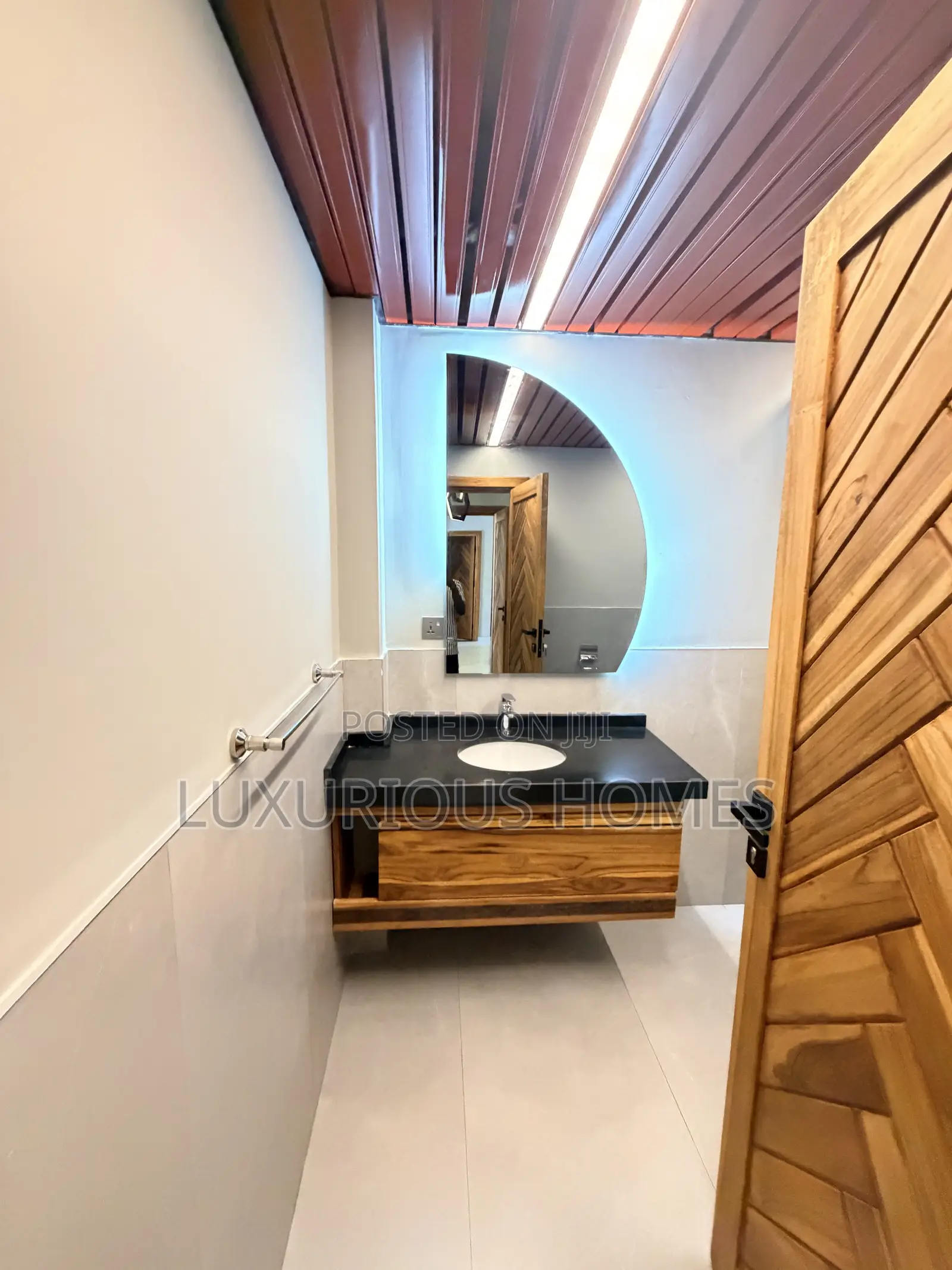 Furnished 2bdrm Apartment in Masaki for sale