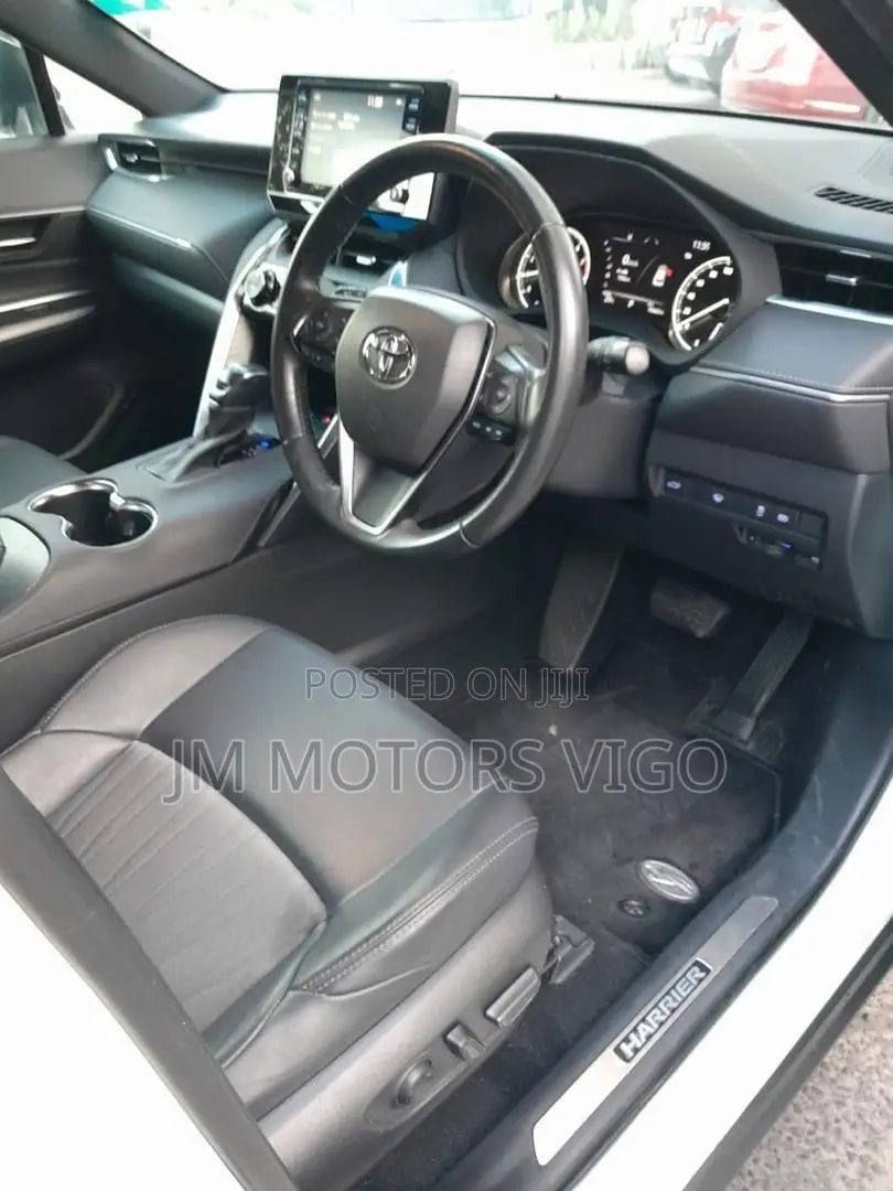 Toyota Harrier 2021 White