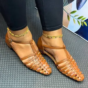 FLAT SANDALS Brown,black and Gold