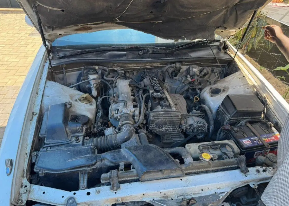 Toyota Mark II 1996 White
