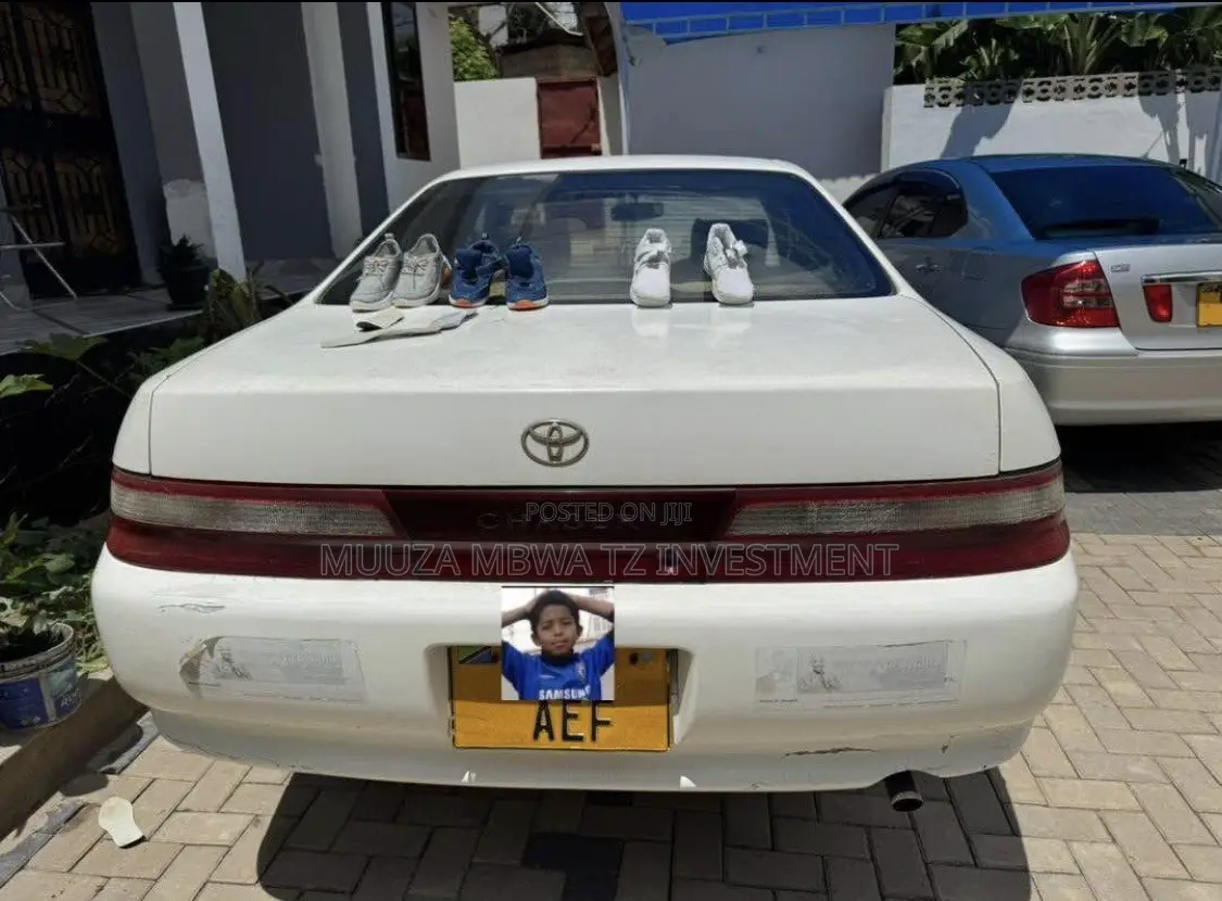 Toyota Mark II 1996 White