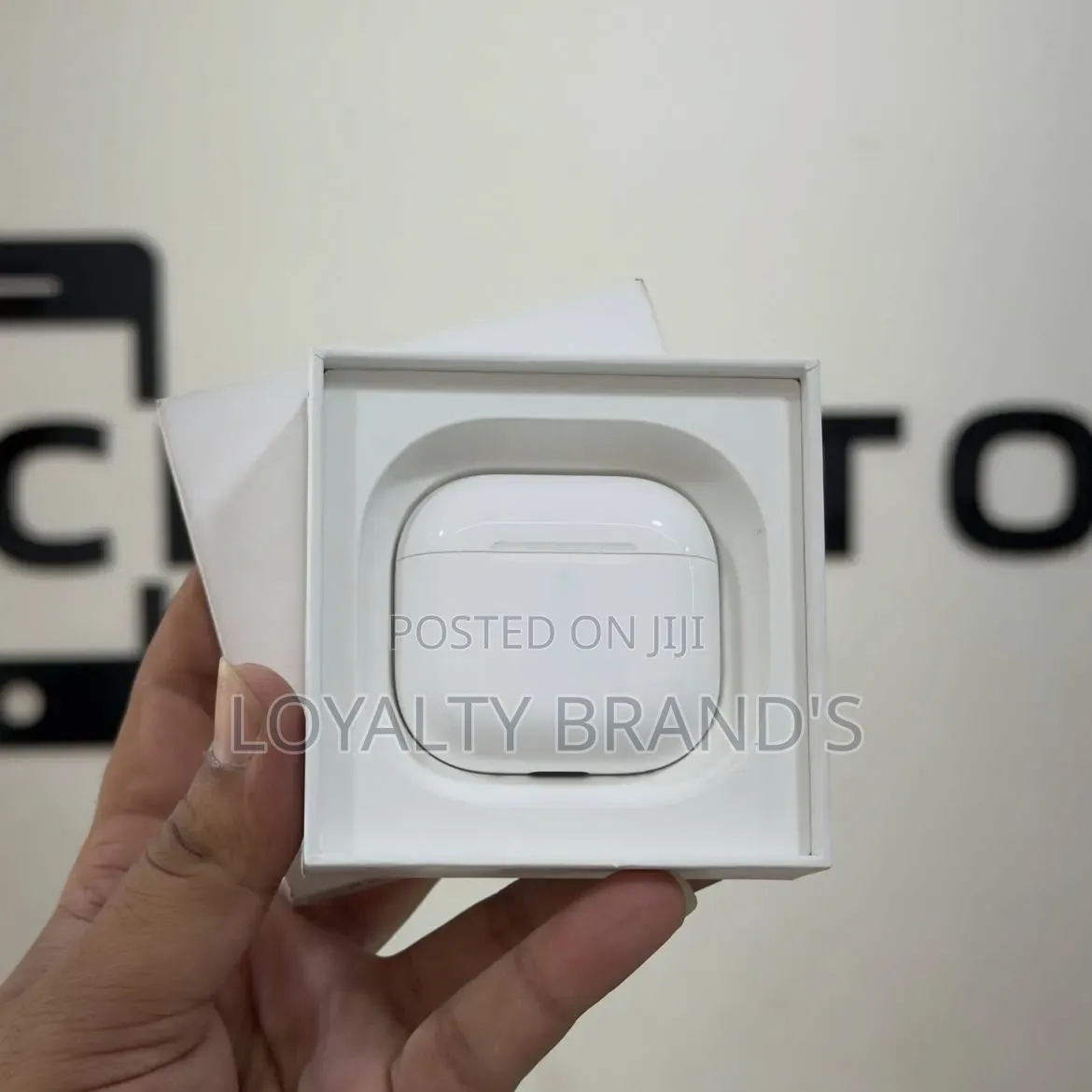 Apple Aipods 5 - ANC Wireless Charger