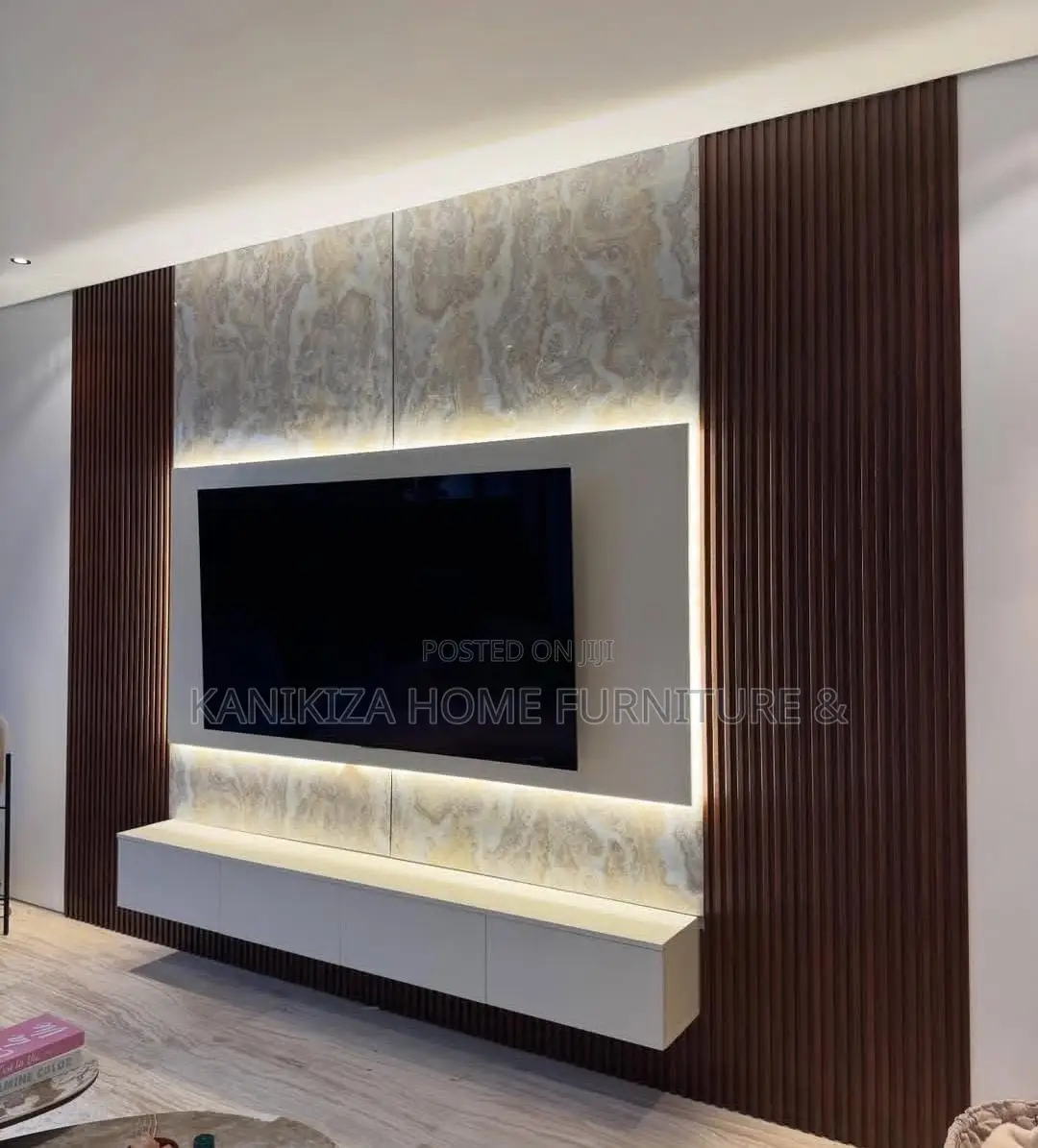 TV Showcase and Wall Unit Decoration