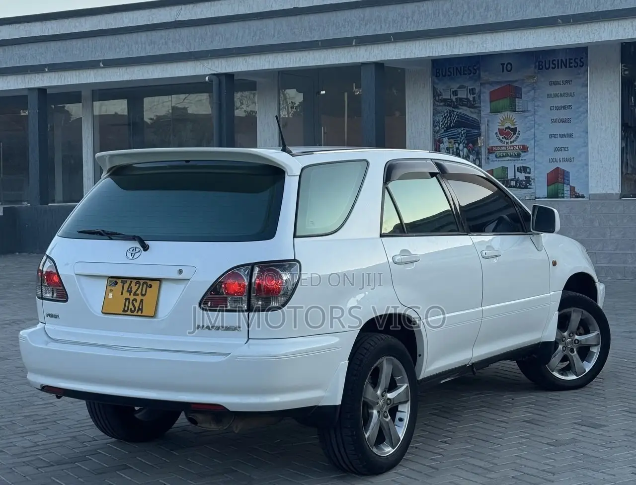Toyota Harrier 2001 White