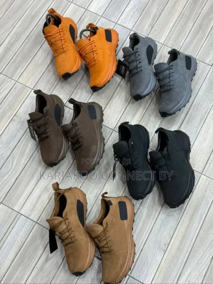 Men’s Premium Suede Outdoor Sneakers