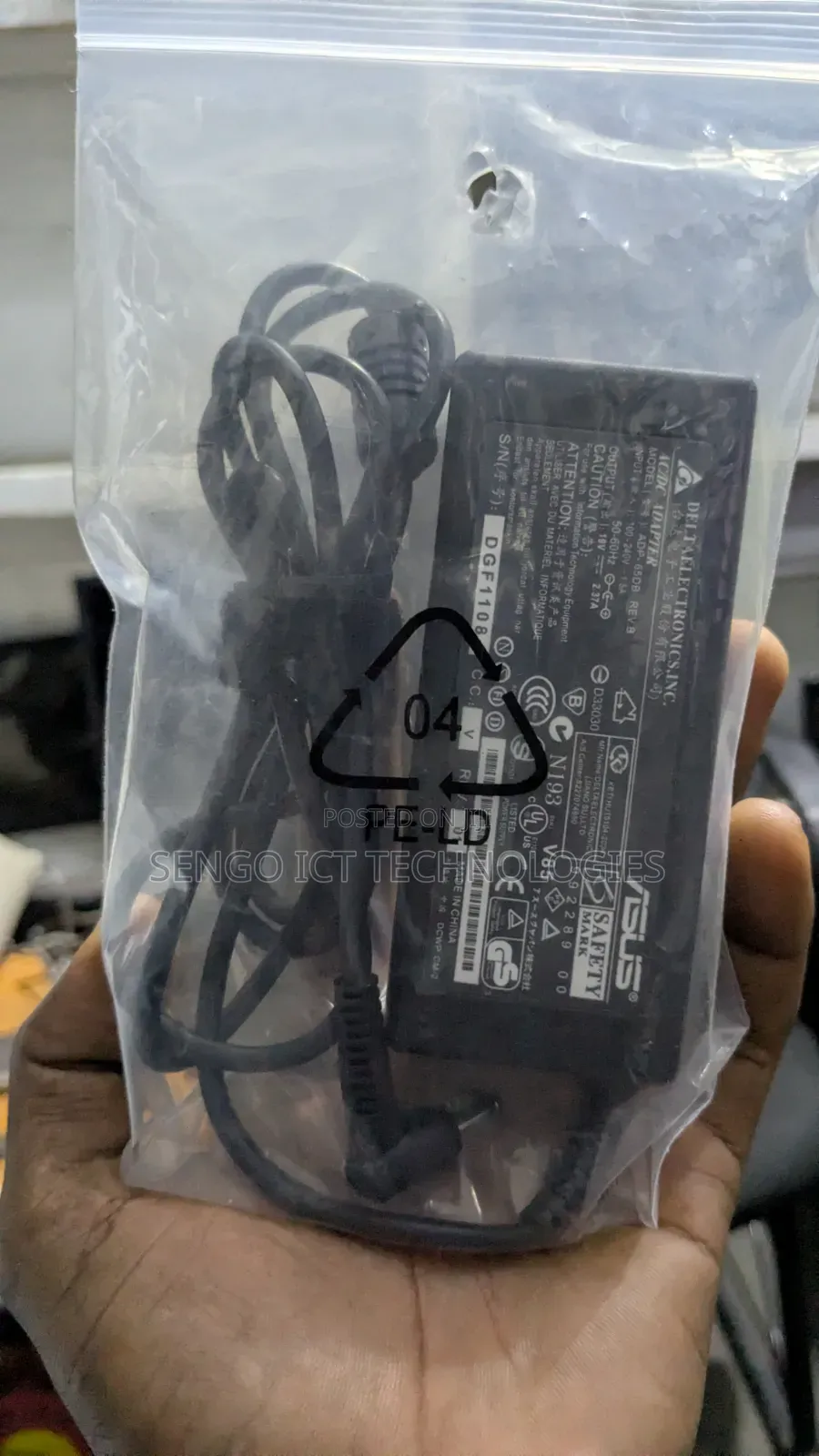 Laptop Adapters ASUS HP Dell Lenovo Toshiba