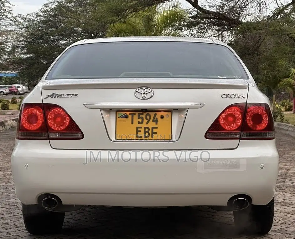 Toyota Crown 2006 Pearl