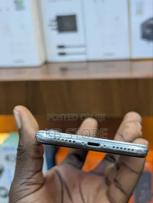 Apple iPhone X 256 GB White