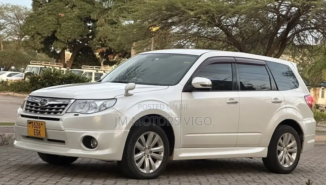 Subaru Forester 2010 White