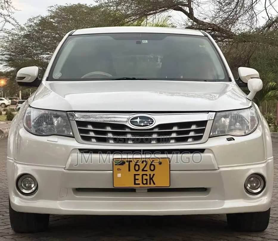 Subaru Forester 2010 White