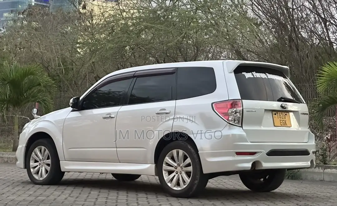 Subaru Forester 2010 White