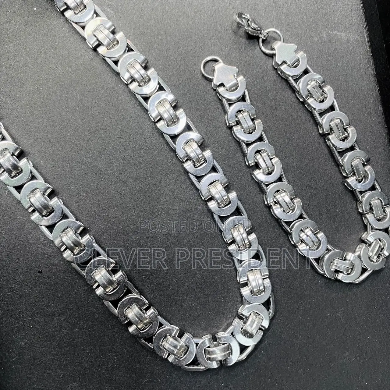 Chains Azipauki