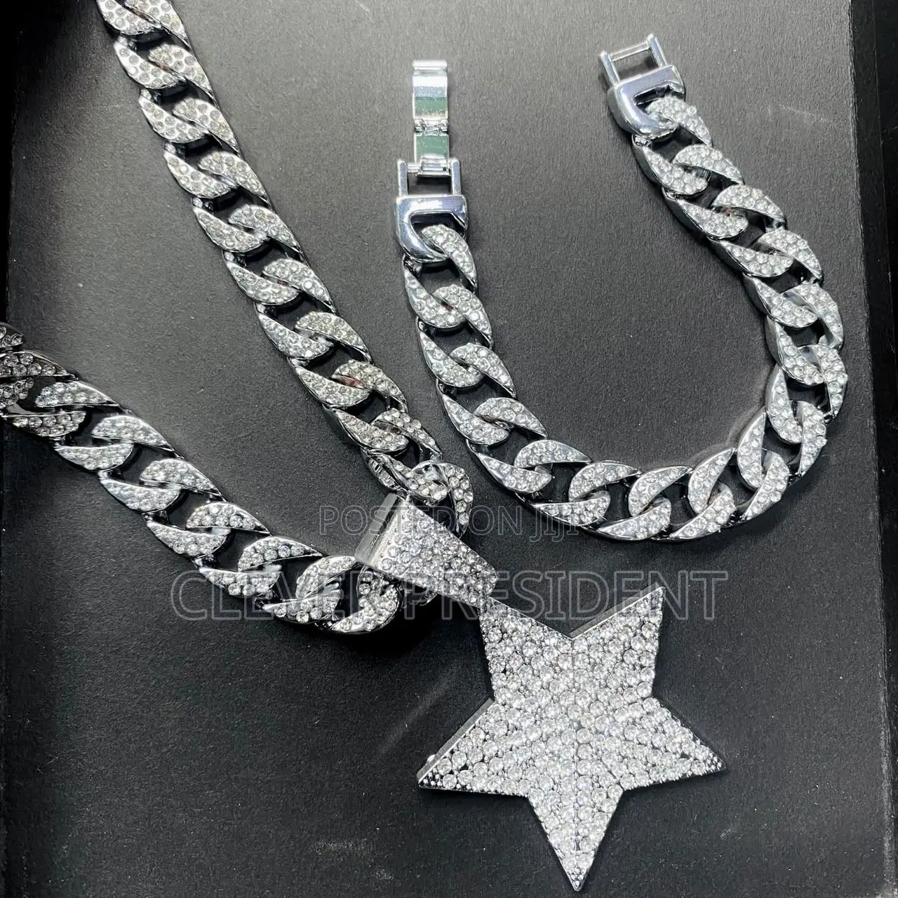 Chains Azipauki