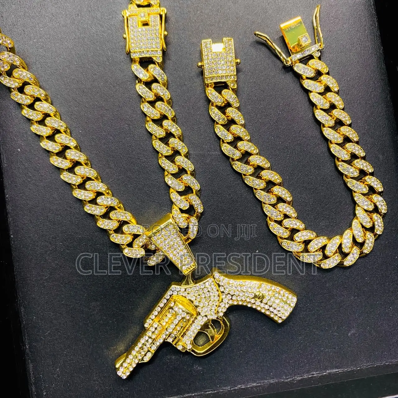 Chains Azipauki