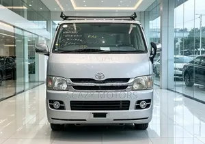 Toyota Quantum 2012 Silver