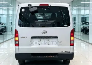 Toyota Quantum 2010 Silver
