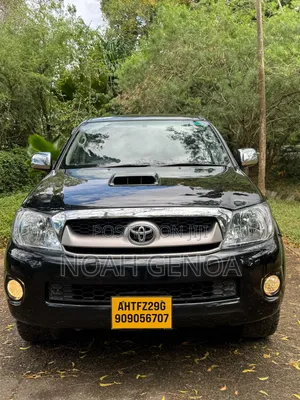 Toyota Hilux 2.5 D-4D 4X4 SRX 2011 Black
