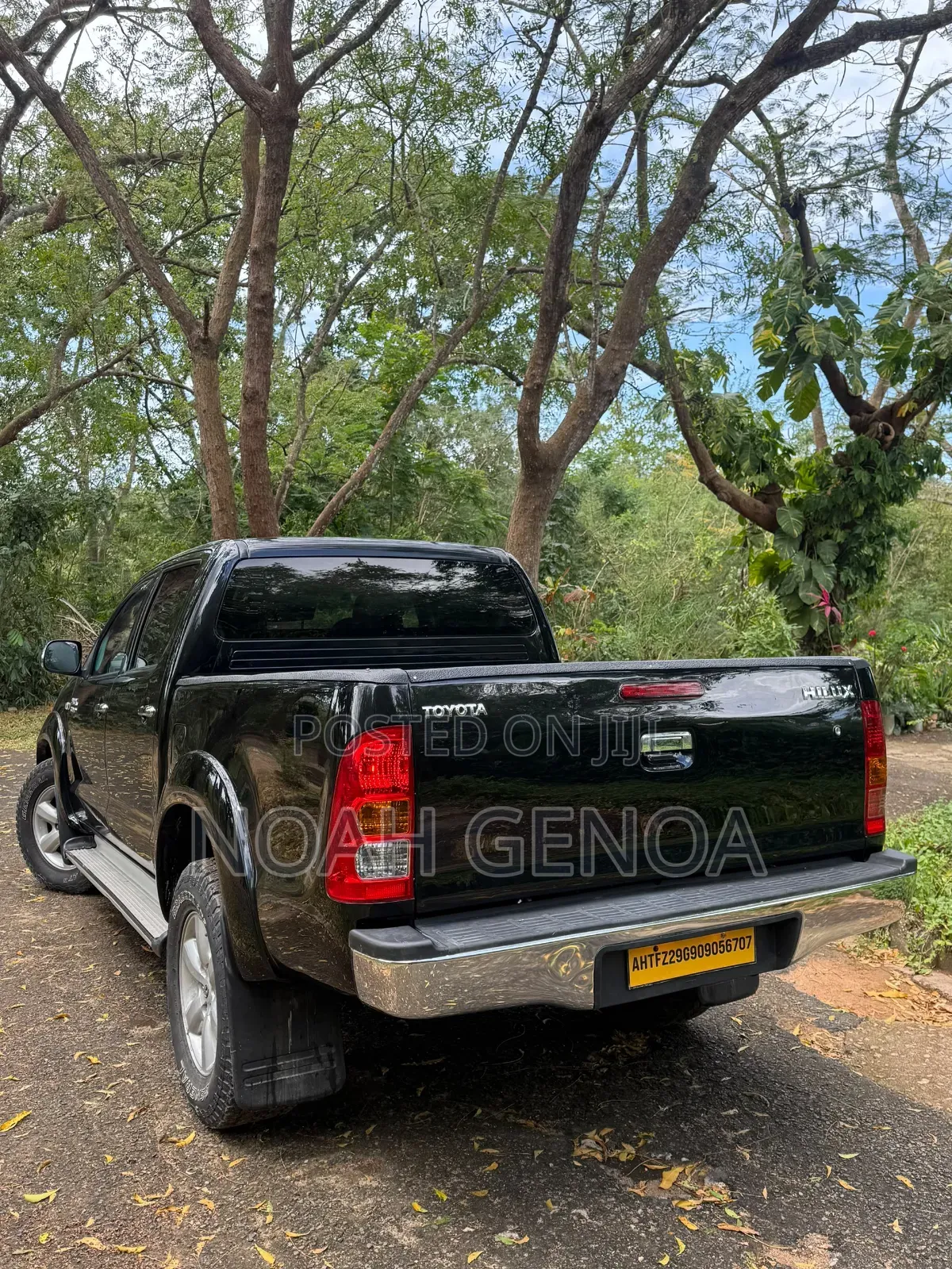 Toyota Hilux 2.5 D-4D 4X4 SRX 2011 Black