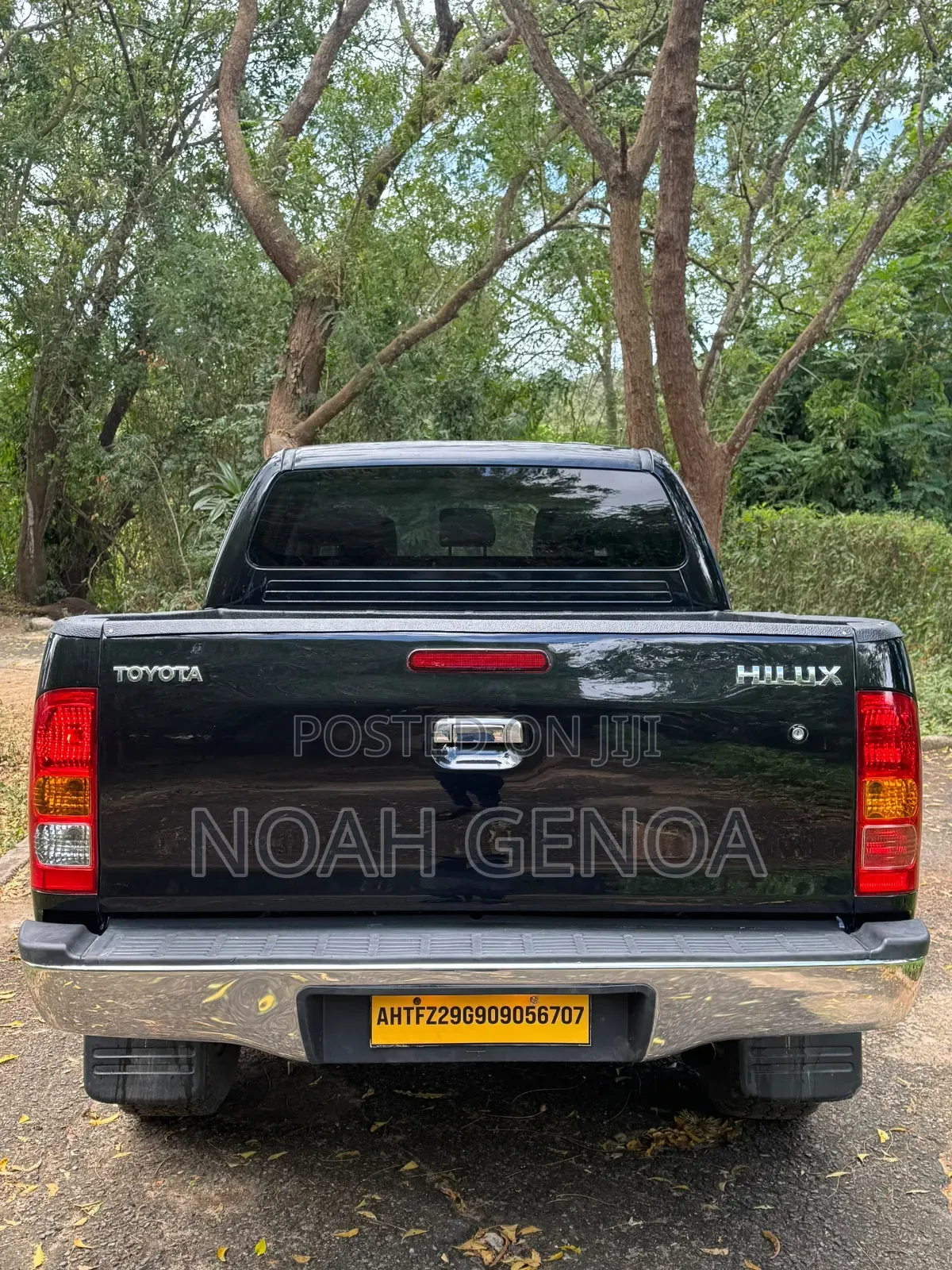 Toyota Hilux 2.5 D-4D 4X4 SRX 2011 Black