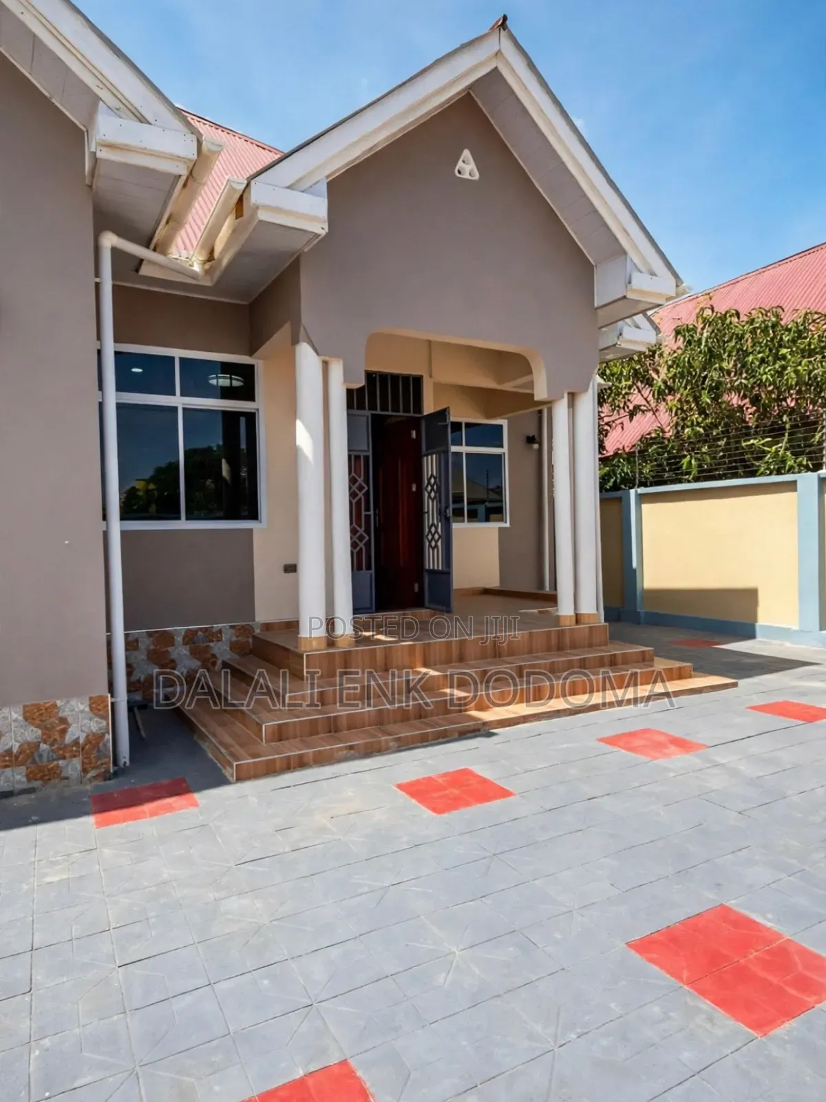 4bdrm Mansion in Changombe Extension, Mipingo for sale