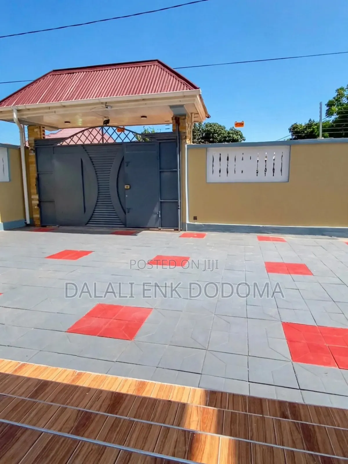 4bdrm Mansion in Changombe Extension, Mipingo for sale