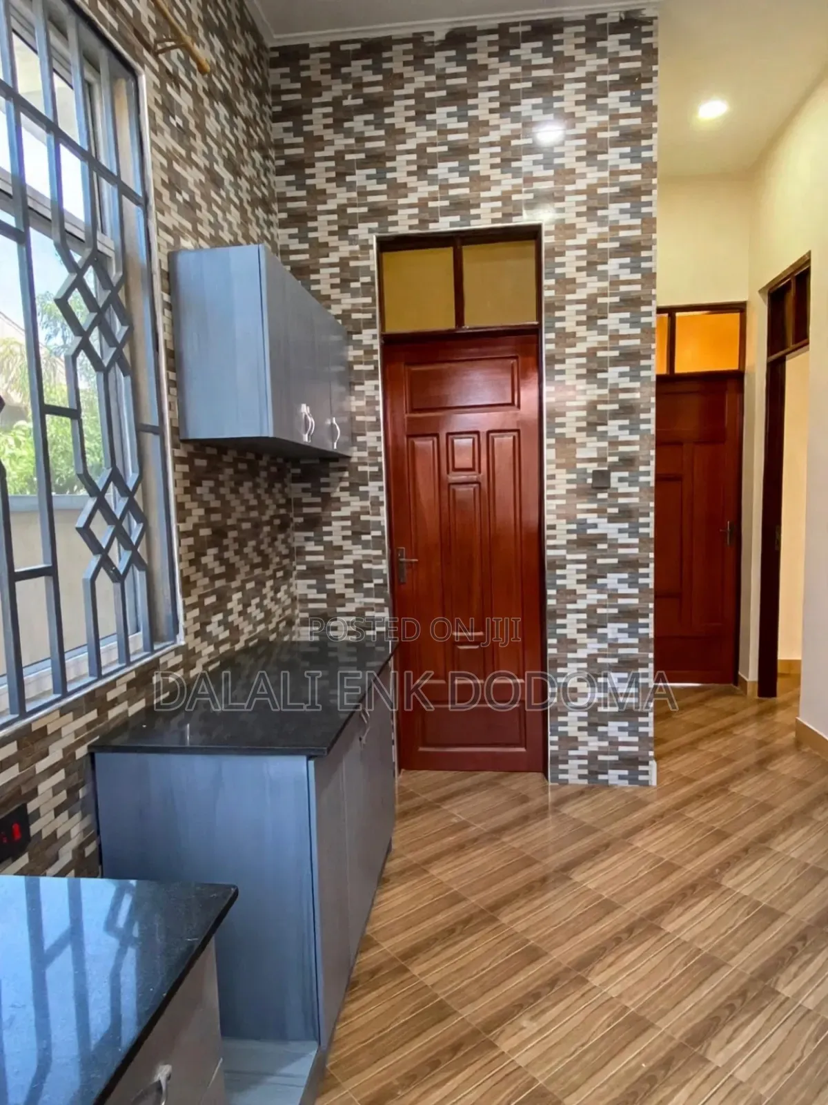 4bdrm Mansion in Changombe Extension, Mipingo for sale