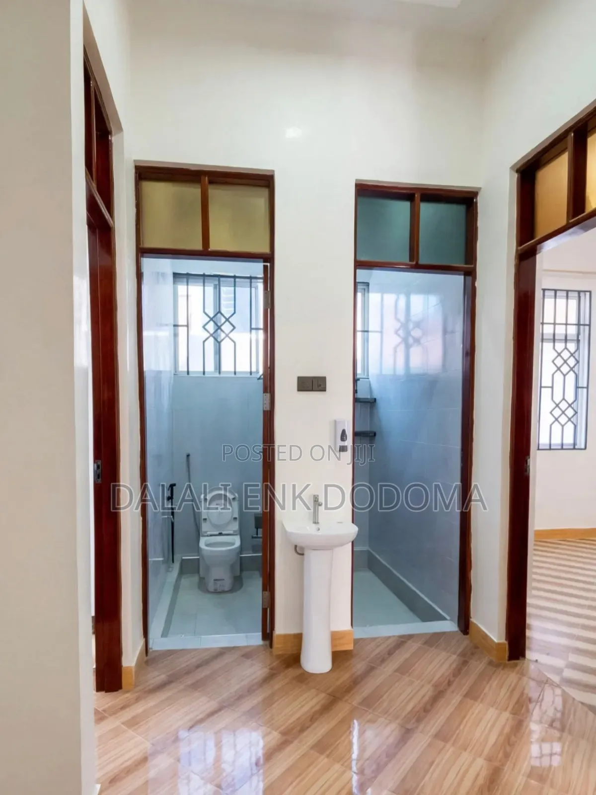 4bdrm Mansion in Changombe Extension, Mipingo for sale