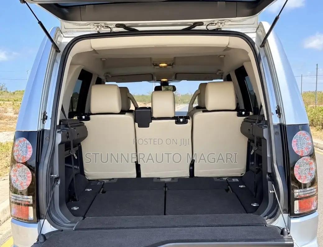 Land Rover Discovery 2007 Silver