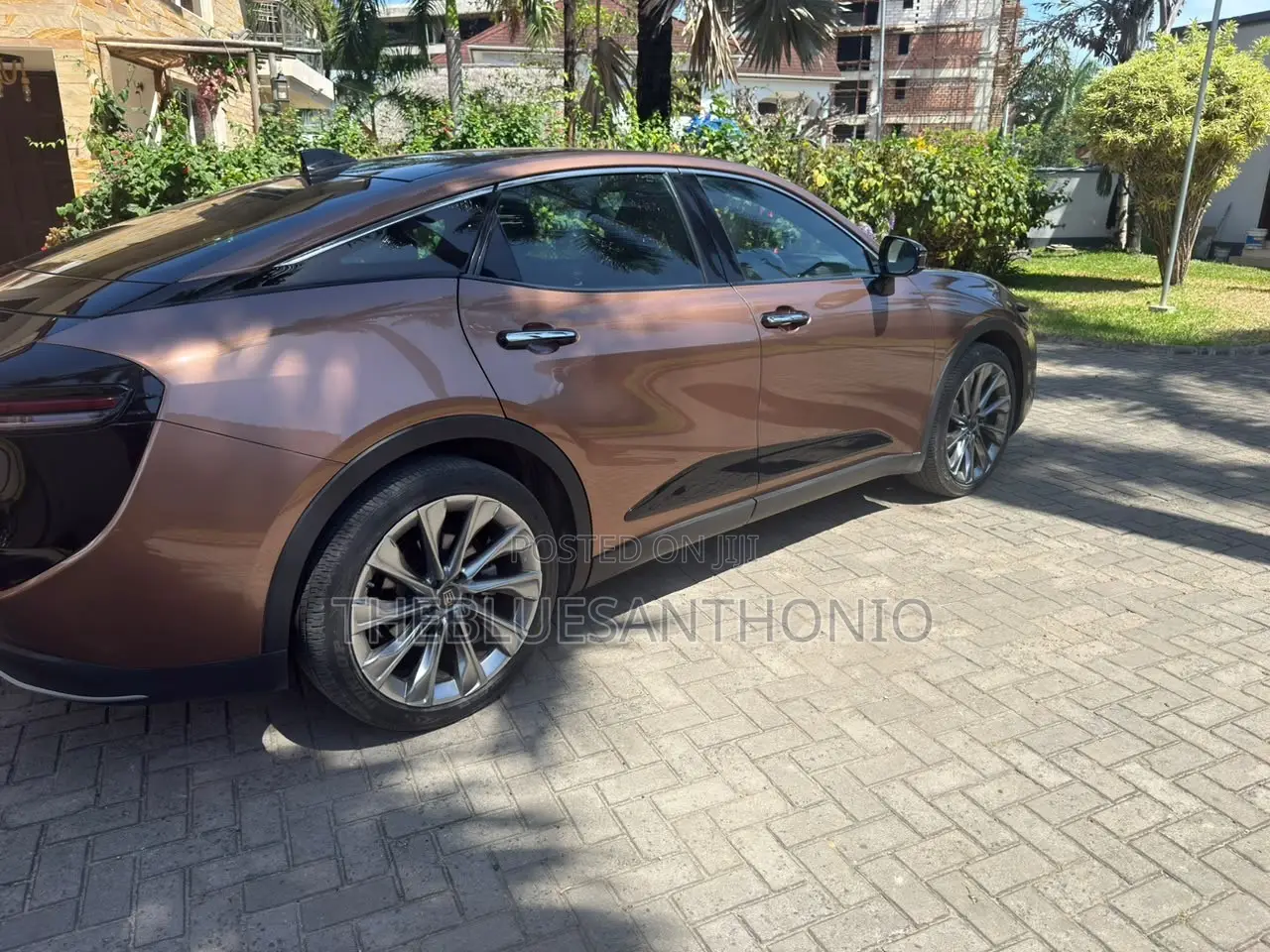 Toyota Crown 2025 Burgundy