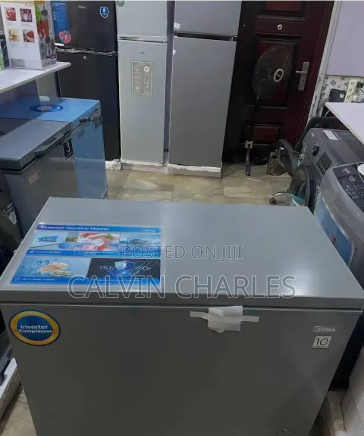 Midea Freezer 250l