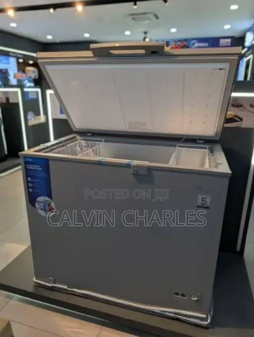 Midea Freezer 250l