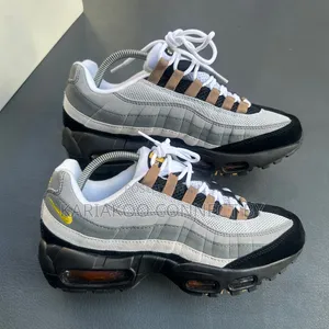 Nike Air Max 95 Premium Running Sneakers
