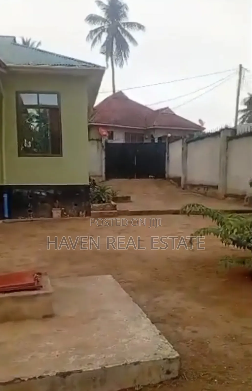 3bdrm House in Goba for sale