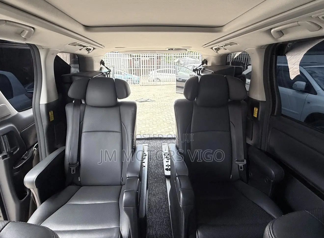 Toyota Alphard 2011 Black