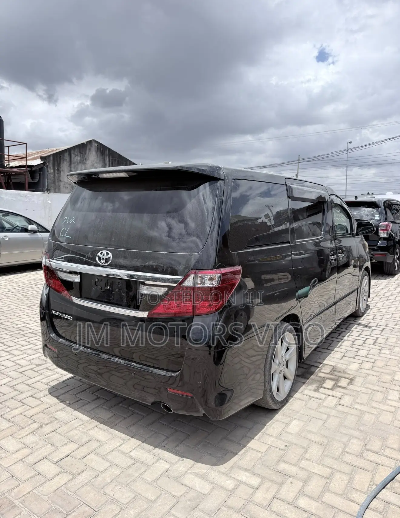 Toyota Alphard 2011 Black