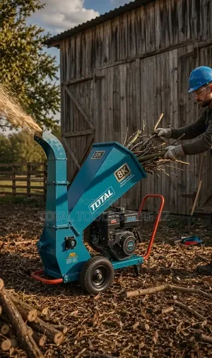 Total Wood Chipper Self-Propelled 15 HP 459cc