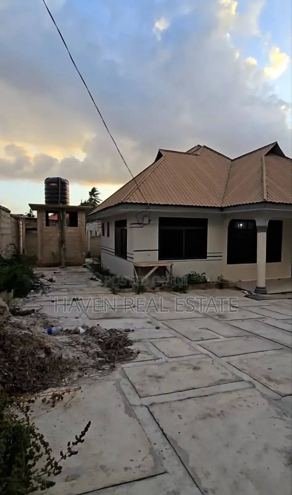 3bdrm House in Goba for sale
