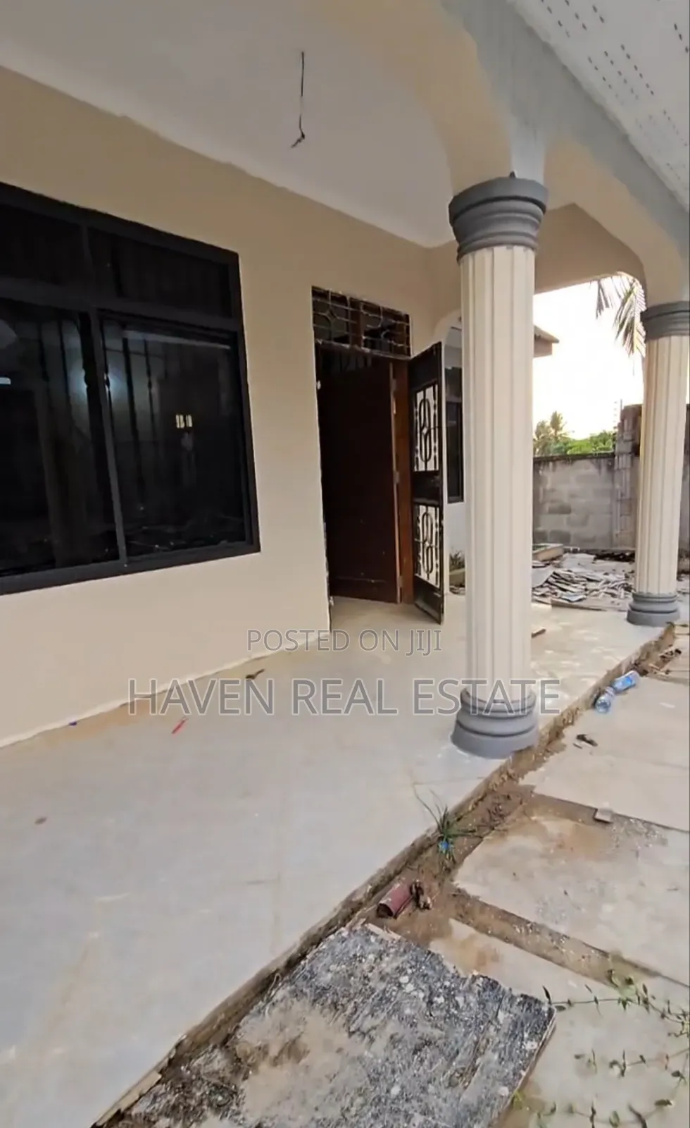 3bdrm House in Goba for sale